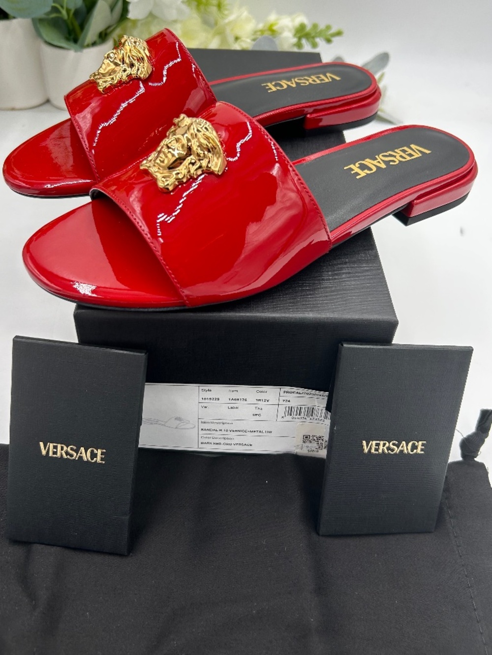 Women’s Versace Medusa patent leather slides. Size 36. Made in Italy.